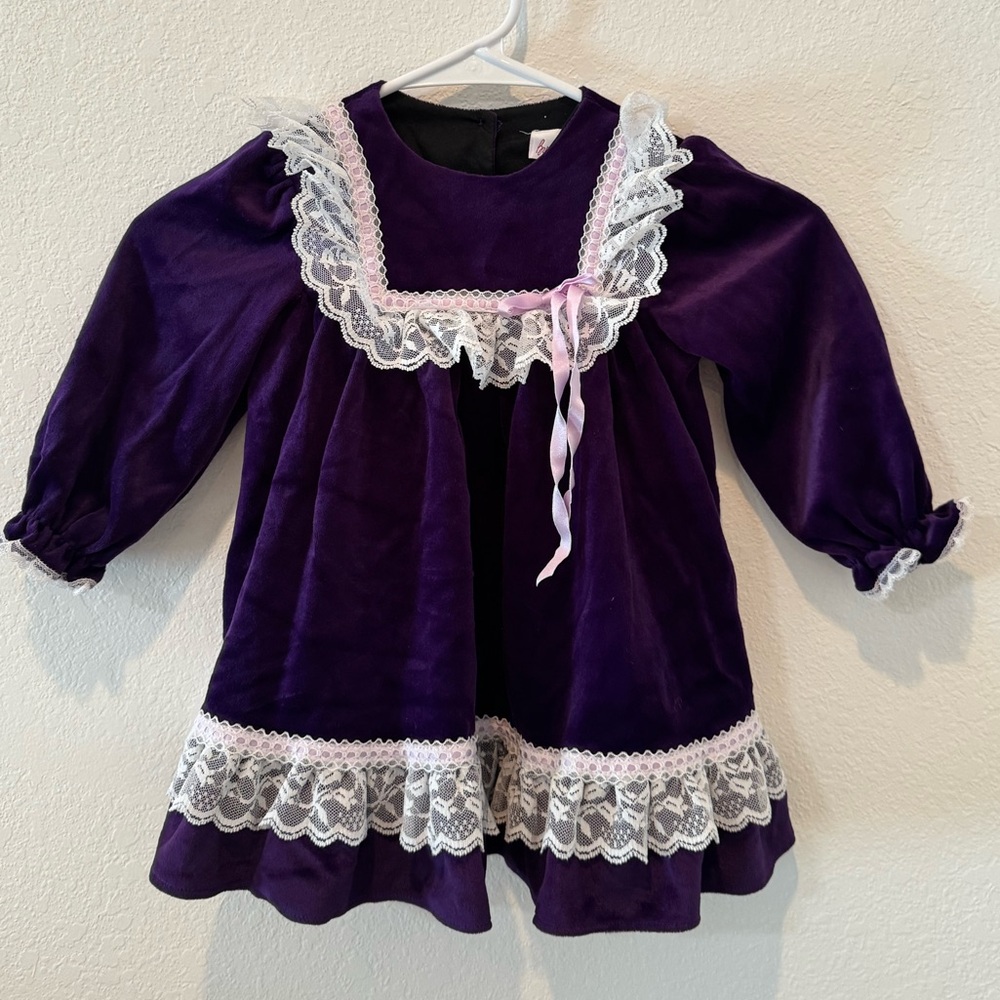 1980’s Vintage Purple Velvet Lace Dress